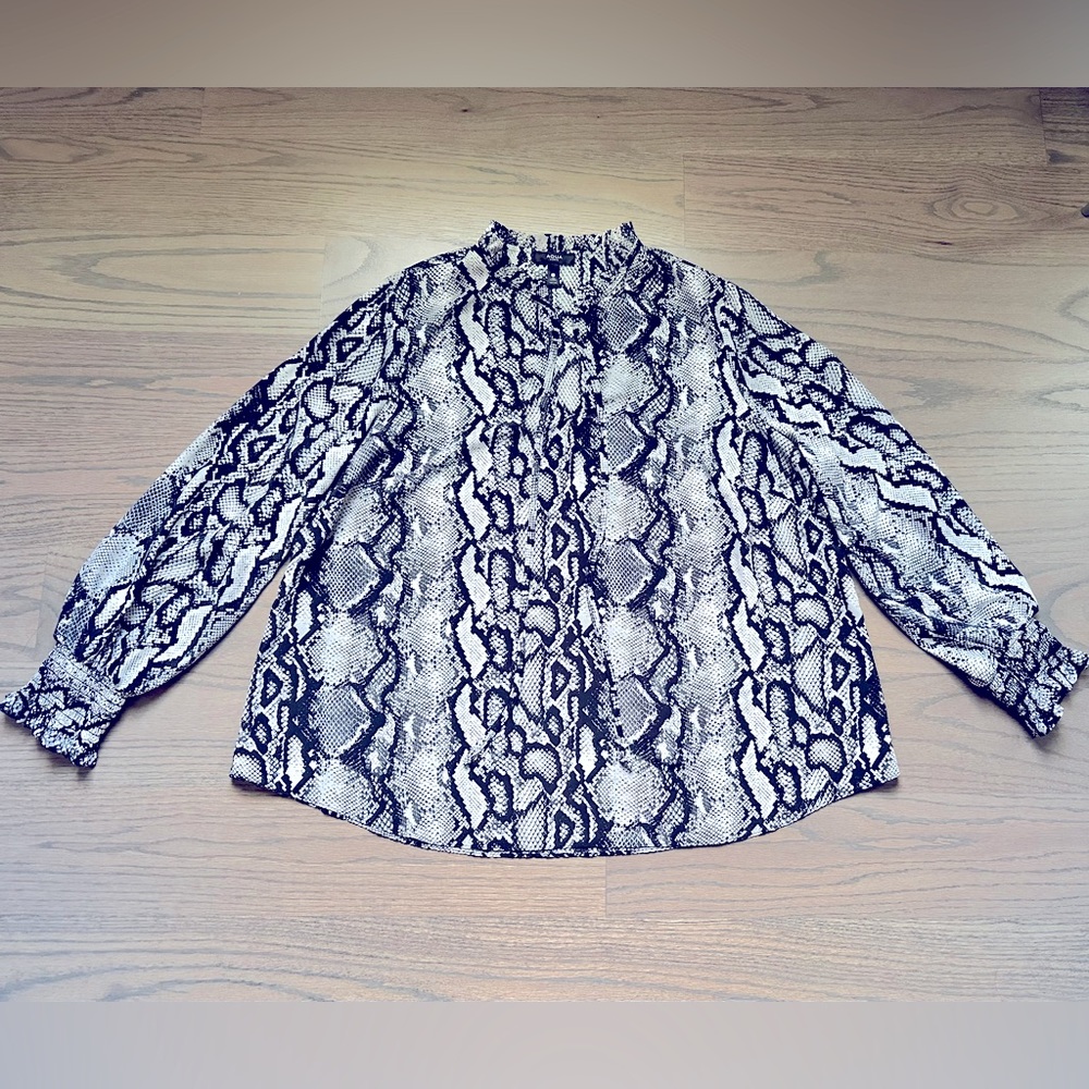 Aqua Curve Womens Plus Crepe Snake Print Blouse